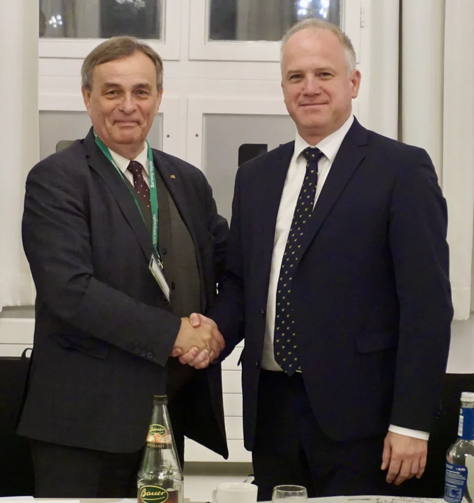 B. Gaida und B. Jozsa AGDM Sitzung